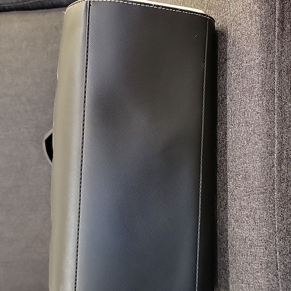 Betsey Johnson Black and White Shoulder Bag - Picture 4 of 12